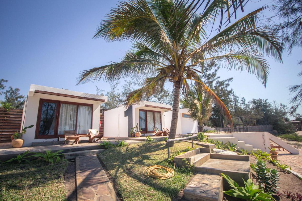 Liquid Dive Adventures Bed & Breakfast Praia do Praia do Tofo Exterior foto